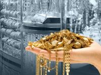 सोन्याच्या किमतीत पाकिस्तान भारताच्या ३ पाऊल पुढे; किंमत ऐकून ग्राहक जातायेत पळून - Marathi News | gold price in pakistan made new record surges three times compare to india | Latest business Photos at Lokmat.com