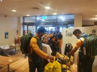 ENG v PAK : पाकिस्तानी क्रिकेटपटूंची राहण्यासाठी सोय फाईव्ह स्टार हॉटेलमध्ये नाही तर... - Marathi News | ENG v PAK : The Pakistan squad will be staying in a Travelodge in Derby for the next couple of weeks | Latest cricket Photos at Lokmat.com