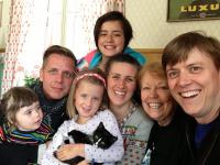 जास्त मुलांना जन्म द्या, जास्त पगार मिळवा!, या देशातला कायदा - Marathi News | parental benefits in Sweden amount of the benefits | Latest relationship Photos at Lokmat.com