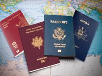 जगातील सर्वात शक्तिशाली पासपोर्ट कोणत्या देशाचा? दुसऱ्या आणि तिसऱ्या क्रमांकावर कोण? जाणून घ्या.. - Marathi News | Which country has the most powerful passport in the world? Who is in second and third place? Find out.. | Latest international Photos at Lokmat.com