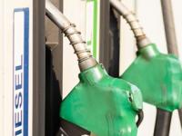 ४९०, ५१० किंवा ५२० रुपयांचं पेट्रोल-डिझेल टाकल्यानं फरक पडतो का? फसवणुकीपासून वाचायचं असेल तर 'या' २ गोष्टींकडे लक्ष द्या - Marathi News | It doesn t matter if you buy petrol or diesel for Rs 490 510 or 520 if you want to avoid fraud pay attention to these 2 things | Latest business Photos at Lokmat.com