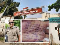 पीएसआय गोपाल बदने अद्यापही फरार, बनकर पहाटे सापडला; महिला डॉक्टर अत्याचार प्रकरणात मोठी अपडेट - Marathi News | Phaltan Women Doctor death case: PSI Gopal Badne still absconding, Bankar arrested early morning; Satara Phaltan Female doctor alleges rape by writing name on hand | Latest maharashtra News at Lokmat.com पीएसआय गोपाल बदने अद्यापही फरार, बनकर पहाटे सापडला; महिला डॉक्टर अत्याचार प्रकरणात मोठी अपडेट - Marathi News | Phaltan Women Doctor death case: PSI Gopal Badne still absconding, Bankar arrested early morning; Satara Phaltan Female doctor alleges rape by writing name on hand | Latest maharashtra News at Lokmat.com