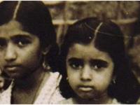 बॉलिवूड स्टार्सचे फोटो रोज बघता, जरा बॉलिवूडच्या सिंगर्सचे Unseen फोटो बघा - Marathi News | unseen photos of bollywood singer kishore kumar TO arijit singh | Latest filmy Photos at Lokmat.com