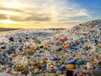 Single use plastic: दरवर्षी २.४ लाख टन सिंगल युझ प्लास्टीक भारतात होतं निर्माण, आता या १९ गोष्टींवर बंदी - Marathi News | single use plastic 19 items list ban in india more will add plastic pollution generation statistics know what united nation said | Latest national Photos at Lokmat.com