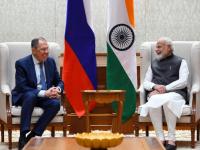 रशियाचे परराष्ट्र मंत्री PM मोदींना भेटले; तेल संकट, युक्रेन, परस्पर संबंध वाढवण्यावर चर्चा - Marathi News | foreign minister of russia sergei lavrov meet pm narendra modi in delhi | Latest national News at Lokmat.com