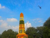 PHOTOS: विजयस्तंभास मानवंदना देण्यासाठी कोरेगाव भीमा येथे लोटला भीमसागर - Marathi News | koregaon bhima thousand of devotees came vijaystambh pune | Latest pune Photos at Lokmat.com