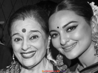 लेक सोनाक्षीच्या गरोदरपणाच्या चर्चांवर पूनम सिन्हांची प्रतिक्रिया; म्हणाल्या "मला आजी..." - Marathi News | Poonam Sinha Reaction On Sonakshi Sinha Pregnancy Rumors | Latest filmy News at Lokmat.com