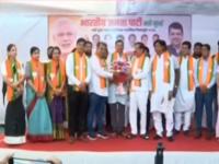 अंबरनाथमधील ‘ते’ १२ नगरसेवक अखेर भाजपात, काँग्रेसनं केली होती निलंबनाची कारवाई - Marathi News | 'Those' 12 corporators from Ambernath finally join BJP, Congress had suspended them | Latest maharashtra News at Lokmat.com अंबरनाथमधील ‘ते’ १२ नगरसेवक अखेर भाजपात, काँग्रेसनं केली होती निलंबनाची कारवाई - Marathi News | 'Those' 12 corporators from Ambernath finally join BJP, Congress had suspended them | Latest maharashtra News at Lokmat.com