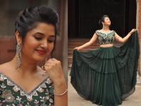 मराठी अभिनेत्री प्राजक्ता माळीच्या ग्लॅमरस अदांनी पाडली चाहत्यांना भुरळ, पहा तिचे फोटो - Marathi News | Marathi actress Prajakta Mali's glamorous photos has wowed fans, see her photos | Latest filmy Photos at Lokmat.com