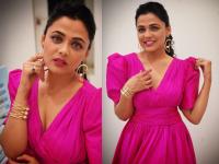 PHOTOS : गुलाबी रंगाच्या ड्रेसमध्ये प्रार्थना बेहरे दिसतेय खूप स्टनिंग, फोटोंना मिळतेय पसंती - Marathi News | PHOTOS: Prathana Behare shared photos in pink dress | Latest filmy Photos at Lokmat.com