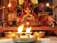 तिन्हीसांजेला नेमके कोणत्या देवतांचे पूजन करावे? 'हे' नियम पाळा, उत्तम लाभ मिळवा - Marathi News | follow these rules while worship puja in night and get auspicious benefits | Latest bhakti Photos at Lokmat.com