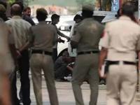 पुण्याच्या स्वप्नालीने वडिलांना व्हिडीओ कॉल केला अन्...; मुंबईतील वरळीमध्ये घडली हादरवून टाकणारी घटना - Marathi News | Swapnali from Pune made a video call to her father...; A shocking incident took place in Worli, Mumbai | Latest mumbai News at Lokmat.com पुण्याच्या स्वप्नालीने वडिलांना व्हिडीओ कॉल केला अन्...; मुंबईतील वरळीमध्ये घडली हादरवून टाकणारी घटना - Marathi News | Swapnali from Pune made a video call to her father...; A shocking incident took place in Worli, Mumbai | Latest mumbai News at Lokmat.com