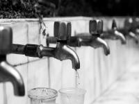 Pune Water Shortage: पुण्याच्या पेठांमध्ये सकाळपासून पाणी नाही; पाण्यासाठी दुपारपर्यंत पाहावी लागणार वाट - Marathi News | Water supply remains shut in Central Pune residents to wait until noon | Latest pune News at Lokmat.com