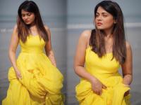 PHOTO: अभिनेत्री प्रार्थना बेहरेने समुद्र किनारी केलं ग्लॅमरस फोटोशूट, पाहा तिचे स्टनिंग फोटो - Marathi News | Actress prarthana beher did a photoshoot at the beach, see her stunning photos | Latest filmy Photos at Lokmat.com