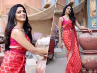 IN PICS : अभिनेत्री पूजा सावंतने शेअर केलं लेटेस्ट साडीतलं फोटोशूट, दिसतेय खूपच सुंदर - Marathi News | Actress Pooja Sawant shares latest photoshoot in saree, looks very beautiful | Latest filmy Photos at Lokmat.com