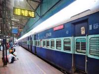 Railway Waiting List: तिकिटावर लिहिलेल्या WL, RSWL, PQWL, GNWL सारख्या कोड्सचा अर्थ काय? जाणून घ्या - Marathi News | Railway Waiting List What do the codes like WL RSWL PQWL GNWL written on the ticket mean know details | Latest business Photos at Lokmat.com