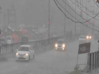 औरंगाबादमध्ये एक तास मुसळधार पाऊस, वाळूज परिसरात रस्ते जलमय - Marathi News | Hours of heavy rain in Aurangabad, water logging in the sand area | Latest chhatrapati-sambhajinagar Photos at Lokmat.com