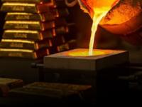 एका गॅरेजमधून सुरुवात! आज स्वित्झर्लंडमध्ये २००० टन सोने शुद्ध करणारी कंपनी; ६० देशांमध्ये व्यवसाय - Marathi News | Rajesh Mehta The Story of India's Biggest Gold Jewelry Exporter and Global Gold King | Latest business Photos at Lokmat.com