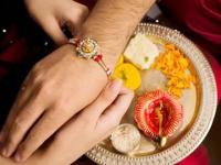 Raksha Bandhan 2021: रक्षाबंधन सर्वप्रथम कोणी साजरे केले? पुराण काळात होते ‘हे’ नाव, पाहा, प्राचीन परंपरा - Marathi News | raksha bandhan 2021 mythological name of rakhi and know who first celebrated raksha bandhan | Latest bhakti Photos at Lokmat.com