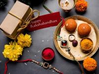 Raksha Bandhan 2022: रक्षाबंधनाच्या वेळी भावाच्या औक्षणासाठी ताम्हनात आठवणीने ठेवा 'या' पाच गोष्टी! - Marathi News | Raksha Bandhan 2022: Keep these 5 things in mind during Raksha Bandhan! | Latest bhakti Photos at Lokmat.com