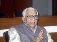 “३० वर्षांनी ‘मुंबई’चे श्रेय घेण्याचा प्रयत्न करू नये”; राम नाईक यांनी विरोधकांना सुनावले - Marathi News | bjp leader ram naik replied opposition and said do not try to take credit for mumbai after 30 years | Latest maharashtra News at Lokmat.com “३० वर्षांनी ‘मुंबई’चे श्रेय घेण्याचा प्रयत्न करू नये”; राम नाईक यांनी विरोधकांना सुनावले - Marathi News | bjp leader ram naik replied opposition and said do not try to take credit for mumbai after 30 years | Latest maharashtra News at Lokmat.com