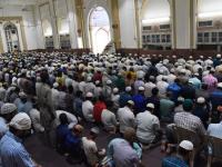 नागपुरात रमझानची तयारी जोरात, सजली दुकाने - Marathi News | Ramazan preparations in Nagpur, decorates shops | Latest nagpur Photos at Lokmat.com