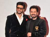 'धुरंधर'चं तुफानी यश, रणवीर सिंहसोबत पुन्हा काम करणार आदित्य धर? पुढील प्रोजेक्ट्सची चर्चा - Marathi News | aditya dhar next projects after dhurnadhar success one is periodic film may work with ranveer singh again | Latest filmy News at Lokmat.com 'धुरंधर'चं तुफानी यश, रणवीर सिंहसोबत पुन्हा काम करणार आदित्य धर? पुढील प्रोजेक्ट्सची चर्चा - Marathi News | aditya dhar next projects after dhurnadhar success one is periodic film may work with ranveer singh again | Latest filmy News at Lokmat.com