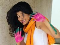 हे मराठी स्टार्स नावापुढे लावत नाही आडनाव, काय आहेत या कलाकारांची आडनावं? - Marathi News | marathi actors who avoid using their surname know about their full name | Latest filmy Photos at Lokmat.com