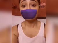 CoronaVirus: कोरोना व्हायरसला अशी पळवतेय रश्मी देसाई, म्हणतेय 'गो कोरोना गो' - Marathi News | CoronaVirus: Rashmi Desai sung song 'Go Corona Go' for corona go away Tjl | Latest filmy Photos at Lokmat.com