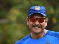 रवी शास्त्रींवर बॉलिवूड अभिनेत्रीचं होतं अफाट प्रेम; एका मस्करीनं तुटलं नातं? - Marathi News | When Ravi Shastri got engaged to Amrita Singh but did not marry her svg | Latest cricket Photos at Lokmat.com