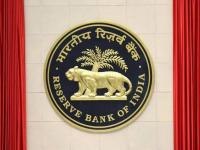 RBI च्या नव्या नियमामुळे तुमच्या कर्जाचे EMI वाढणार! बँकांची सक्ती, जाणून घ्या काय आहे संपूर्ण प्रकरण - Marathi News | your home loan emi may rise after new rbi rules know the reason | Latest business Photos at Lokmat.com