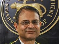 कर्जदारांना 'अच्छे दिन'! भारतीय अर्थव्यवस्था 'गोल्डीलॉक्स' स्थितीत; गव्हर्नर मल्होत्रा म्हणाले... - Marathi News | RBI Governor Sanjay Malhotra Predicts Long-Term Low Interest Rates for India | Latest business News at Lokmat.com