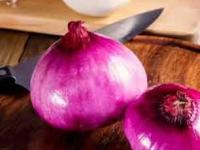 लाल की पांढरा...कोणता कांदा आरोग्यासाठी जास्त फायदेशीर? ९० टक्के लोकांना माहीत नसेल फरक... - Marathi News | White or red onion which is more healthier for heart, blood pressure, diabetes and cancer | Latest sakhi Photos at Lokmat.com