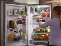 फ्रिजमध्ये असतं हे खास बटण, दाबताच चालेल एकदम नव्यासारखा, १० वर्षांनी वाढेल फ्रिजचं आयुष्य - Marathi News | Refrigerator Defrost Button: There is a special button in the fridge, as soon as you press it, it will run like new, the life of the fridge will increase by 10 years | Latest international Photos at Lokmat.com