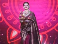 रेखाच्या सौंदर्याला वयाची अटच नाही, काय असावं या मूर्तीमंत सौंदर्याचं रहस्य ? - Marathi News | Why is there no age condition for the beauty of the Rekha? Do you know the answer to this riddle? | Latest sakhi Photos at Lokmat.com