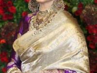 लग्नसमारंभात करा रेखा स्टाईल एंट्री! ५ रॉयल साड्या, कायम दिसाल तरुण सुंदर आणि क्लासी - Marathi News | Bollywood actress Rekha-inspired saree looks for wedding season best royal saree designs to look young and elegant how to get a Bollywood-style timeless saree look | Latest sakhi Photos at Lokmat.com