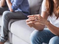 पत्नीचे लफडे पतीने खुल्या दिलाने माफ केले; पण एकच अट ठेवली, वाचून धक्का बसेल... - Marathi News | wife affaire forgave by husband with an open heart; But the condition was that ... | Latest relationship Photos at Lokmat.com