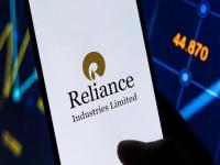 Reliance Demerger: शेअर बाजारात आला अंबानींचा नवा शेअर, रिलायन्स इंडस्ट्रीजपेक्षा १० पट आहे स्वस्त - Marathi News | Reliance Mukesh Ambani s new share in the stock market is 10 times cheaper than Reliance Industries demerger jio financial services nse trading | Latest business Photos at Lokmat.com