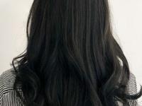 कमी वयातच पांढरे केस नको ना? 'हा' उपाय करा- केस होतील काळेभोर, चमकदार - Marathi News | home hacks to get rid of grey hair, how to reduce hair getting white | Latest sakhi Photos at Lokmat.com