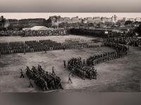 Republic Day 2020: 'असा' साजरा झाला स्वतंत्र भारताचा पहिला प्रजासत्ताक दिन! पाहा ऐतिहासिक फोटो - Marathi News | Republic Day 2020: 'India' celebrates the first Republic Day of Independent India! See historical photos | Latest national Photos at Lokmat.com