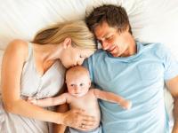 लैंगिक जीवन : बाळाच्या जन्मानंतर दोघांचाही इंटरेस्ट कमी होतो का का? - Marathi News | SexLife : Having children doesn't mean end sex life api | Latest sexual-health Photos at Lokmat.com