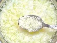 दूध नासलं? नो टेंन्शन! पनीर करण्यासोबतच आहेत ९ भन्नाट फायदे - शेजारीही विचारतील तुमचे स्पेशल सिक्रेट... - Marathi News | reuse spoiled milk kitchen hacks make these amazing things from curdled milk leftover curdled milk uses | Latest sakhi Photos at Lokmat.com