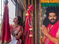 मराठी कलाकारांनी असा साजरा केला गुढीपाडवा, पहा त्यांचे फोटो - Marathi News | Marathi artists celebrate Gudhpadwa, see their photos | Latest filmy Photos at Lokmat.com