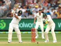 India vs Australia, 2nd Test : रिषभ पंतनं केल्या २९ धावा अन् व्हिव्ह रिचर्ड्स यांच्यासह तीन दिग्गजांच्या विक्रमाशी बरोबरी - Marathi News | India vs Australia, 2nd Test : Rishabh Pant becomes only the 4th visiting player to score 25+ in eight consecutive innings in Australia | Latest cricket Photos at Lokmat.com