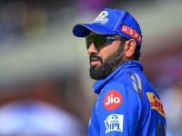 MI ला मोठा धक्का! रोहित शर्मा पंजाब विरुद्धच्या सामन्यातून बाहेर; वानखेडेवर रंगणार हाय-व्होल्टेज ड्रामा - Marathi News | Rohit Sharma Injury Update: Big blow for MI! Rohit Sharma out of match against Punjab; High-voltage drama to be played at Wankhede | Latest cricket News at Lokmat.com