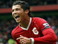 FIFA World Cup 2018 : स्टार खेळाडू रोनाल्डोच्या या गोष्टी तुम्हाला माहीत आहेत का? - Marathi News | FIFA World Cup 2018 : Interesting facts about Cristiano Ronaldo | Latest football Photos at Lokmat.com