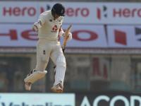 India vs England, 1st Test : जो रूटचा भन्नाट फॉर्म, टीम इंडियाची धुलाई करताना ९३ वर्षांपूर्वीच्या विक्रमाशी बरोबरी - Marathi News | India vs England, 1st Test : three consecutive 150+ scores, Joe Root equal with Sir Don Bradmon Big Record | Latest cricket Photos at Lokmat.com