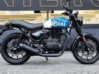 स्टायलिश लूकसह रॉयल एनफील्ड हंटर ३५० बाजारात; बघताच प्रेमात पडाल! - Marathi News | 2025 Royal Enfield Hunter 350 Launched, Know Price and Features | Latest auto Photos at Lokmat.com