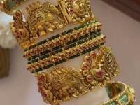 Elephant Bangles Design : पाटल्या-तोड्यांसह शोभतील हातात हत्ती अंबारीच्या बांगड्या, ५ लेटेस्ट डिझाइन्स-महाराणीसारखे श्रींमत दिसतील हात - Marathi News | Royal elephant ambari bangles gold Traditional Indian elephant motif jewellery Meenakari elephant design bangles Latest gold kada designs for women Antique gold temple jewellery bangles Elephant embossed gold bangles patterns | Latest sakhi Photos at Lokmat.com