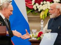 रशिया भारताला अखंड तेलपुरवठा करत राहणार; आर्थिक सहकार्याचा ५ वर्षांचा आराखडा निश्चित - Marathi News | Russia will continue to supply oil to India; 5-year plan for economic cooperation finalized | Latest national News at Lokmat.com